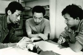 Photograph of members of the New Measurement Group, <i>(left to right)</i> Chen Shaoping, Wang Luyan and Gu Dexin, taken in 1988. 