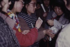 〈大生意（卖虾）〉，吴山专，1989